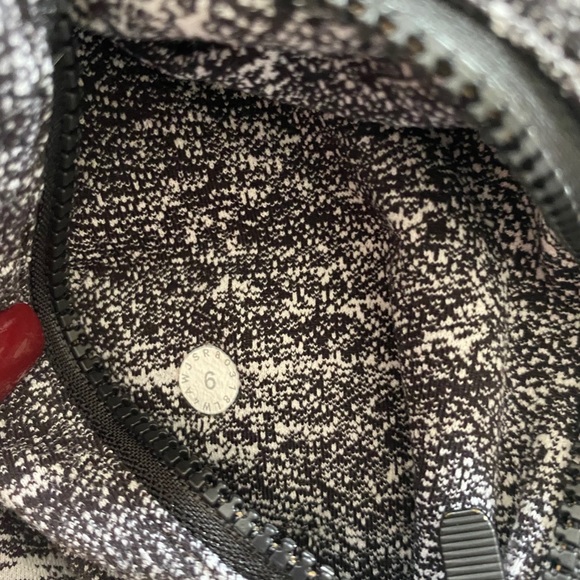 Lululemon zip up - Picture 7 of 7